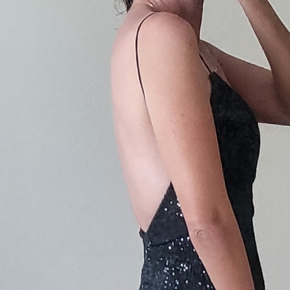 Dress - Picture 8 of 9